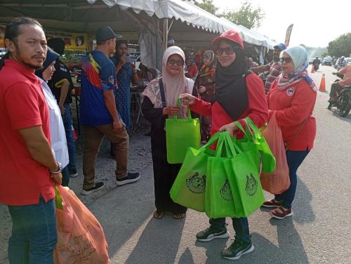 0b821d84-b7a4-4a82-95d4-9ee8bbffa11c