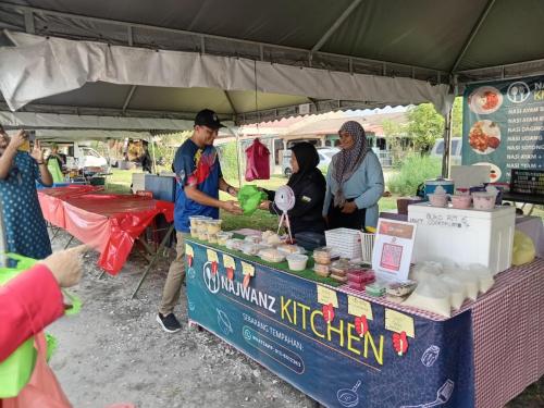 14dfefbc-1350-413c-86f6-6837af7083cb